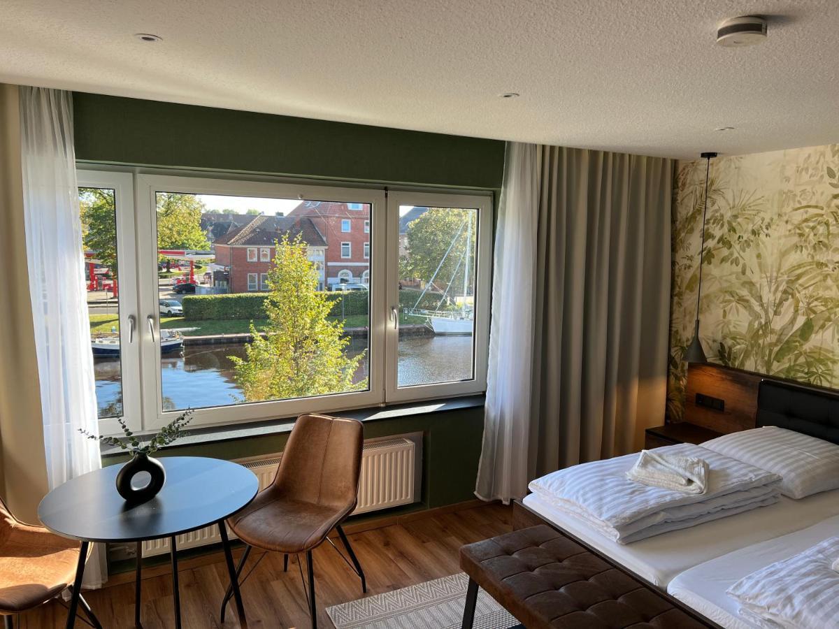 Gemuetliches Studio Im Stadtkern Mit Kanalblick Емден Екстериор снимка