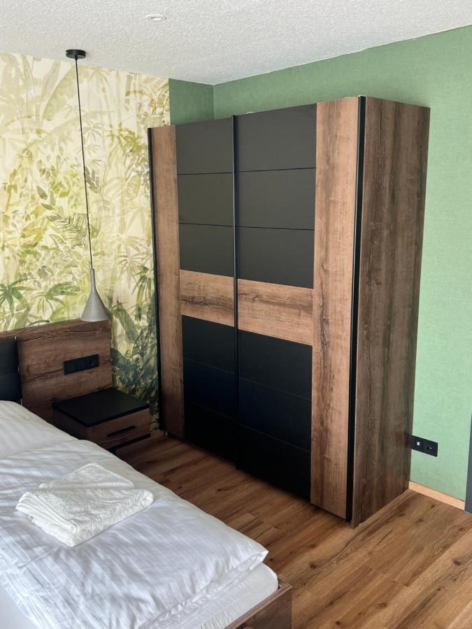 Gemuetliches Studio Im Stadtkern Mit Kanalblick Емден Екстериор снимка